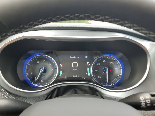 Used 2026 Black Chrysler Limited image 25