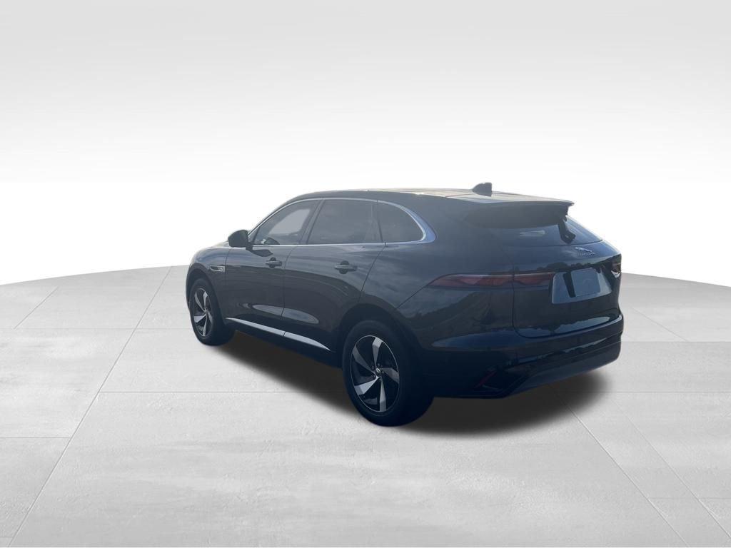 New 2025 Carpathian Grey JAGUAR P250 R-DYNAMIC S image 3