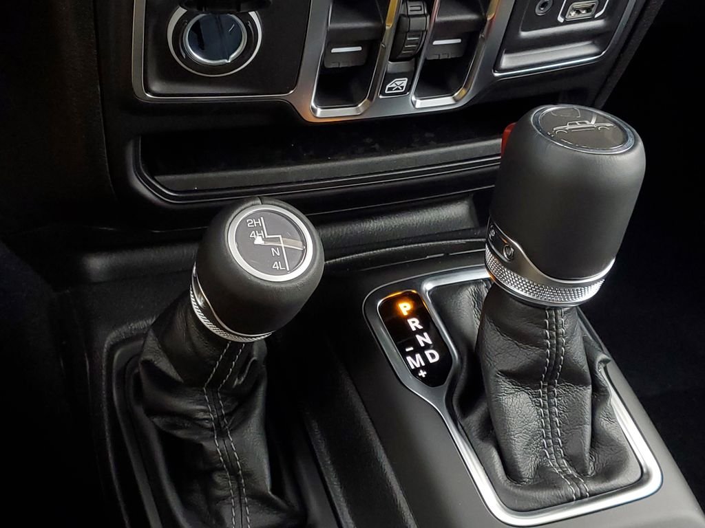 New 2026 Black Clearcoat Jeep Sahara image 30
