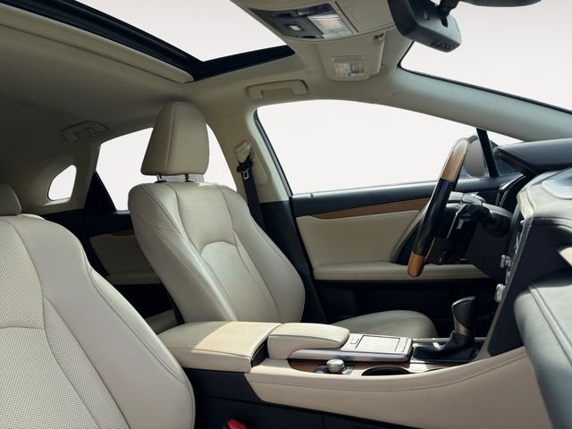Used 2022 White Lexus 450h image 12