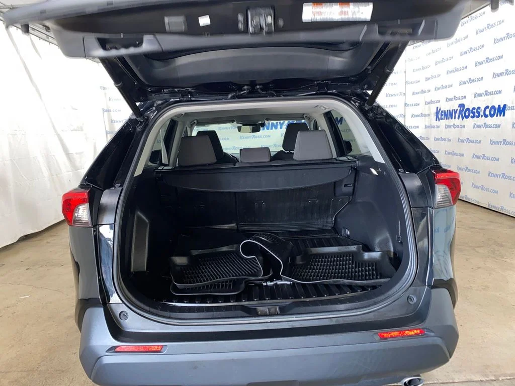 Used 2022 Black Toyota XLE image 17