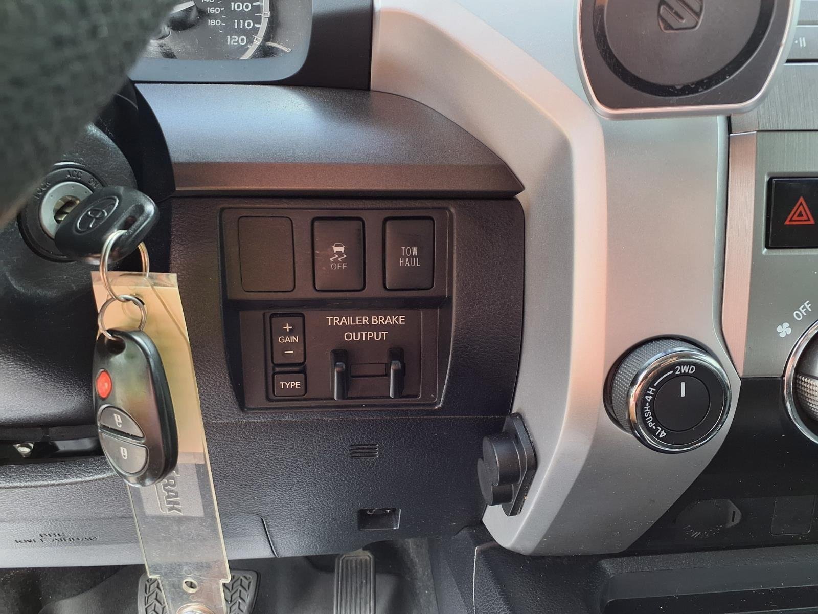 Used 2017 Magnetic Gray Metallic Toyota SR5 image 6