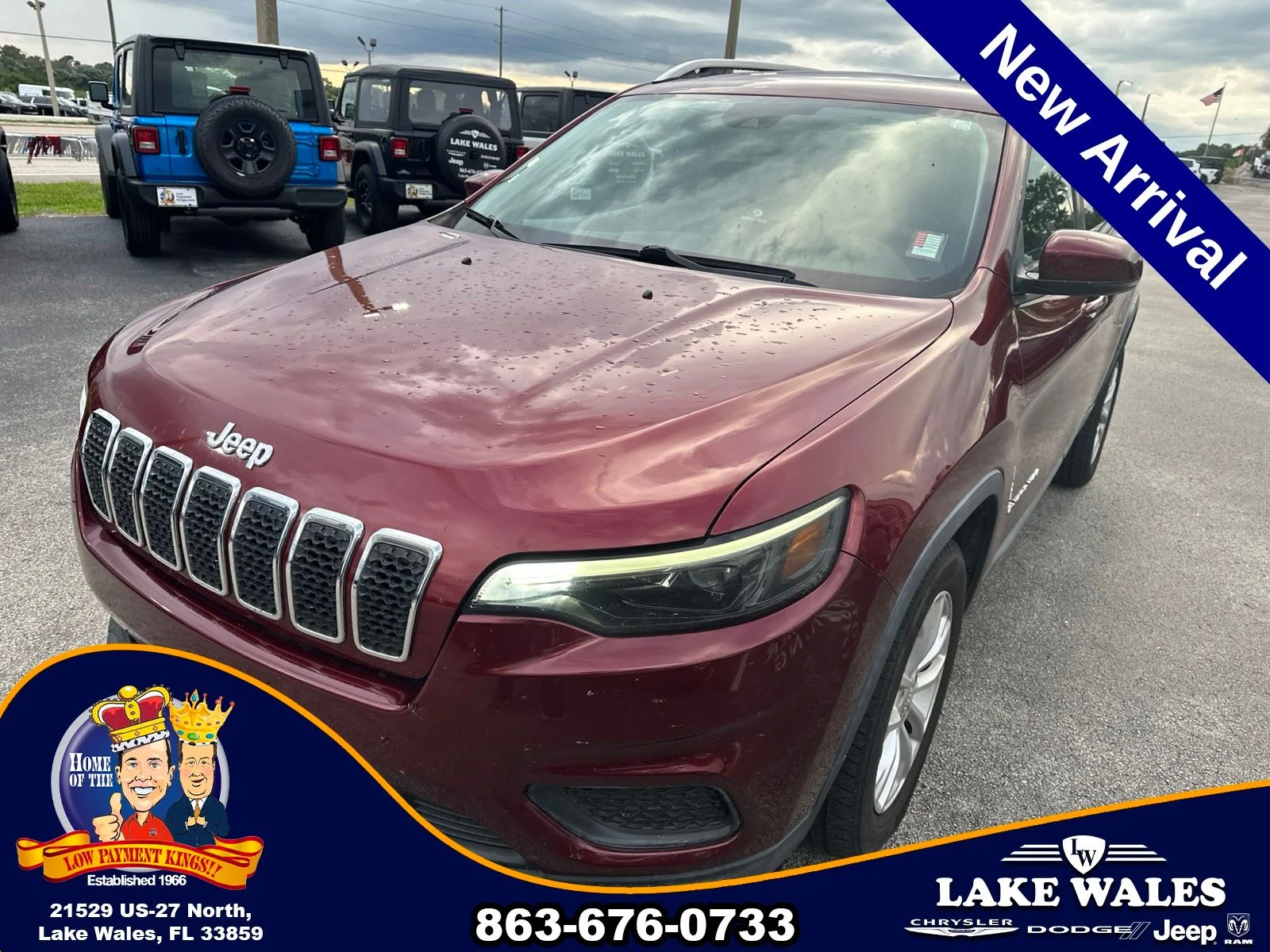 Used 2021 Red Jeep Latitude image 7