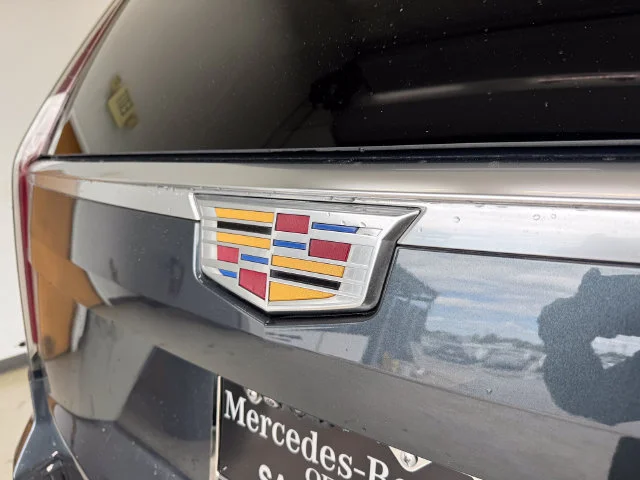 Used 2021 Shadow Metallic Cadillac Premium Luxury Platinum image 35