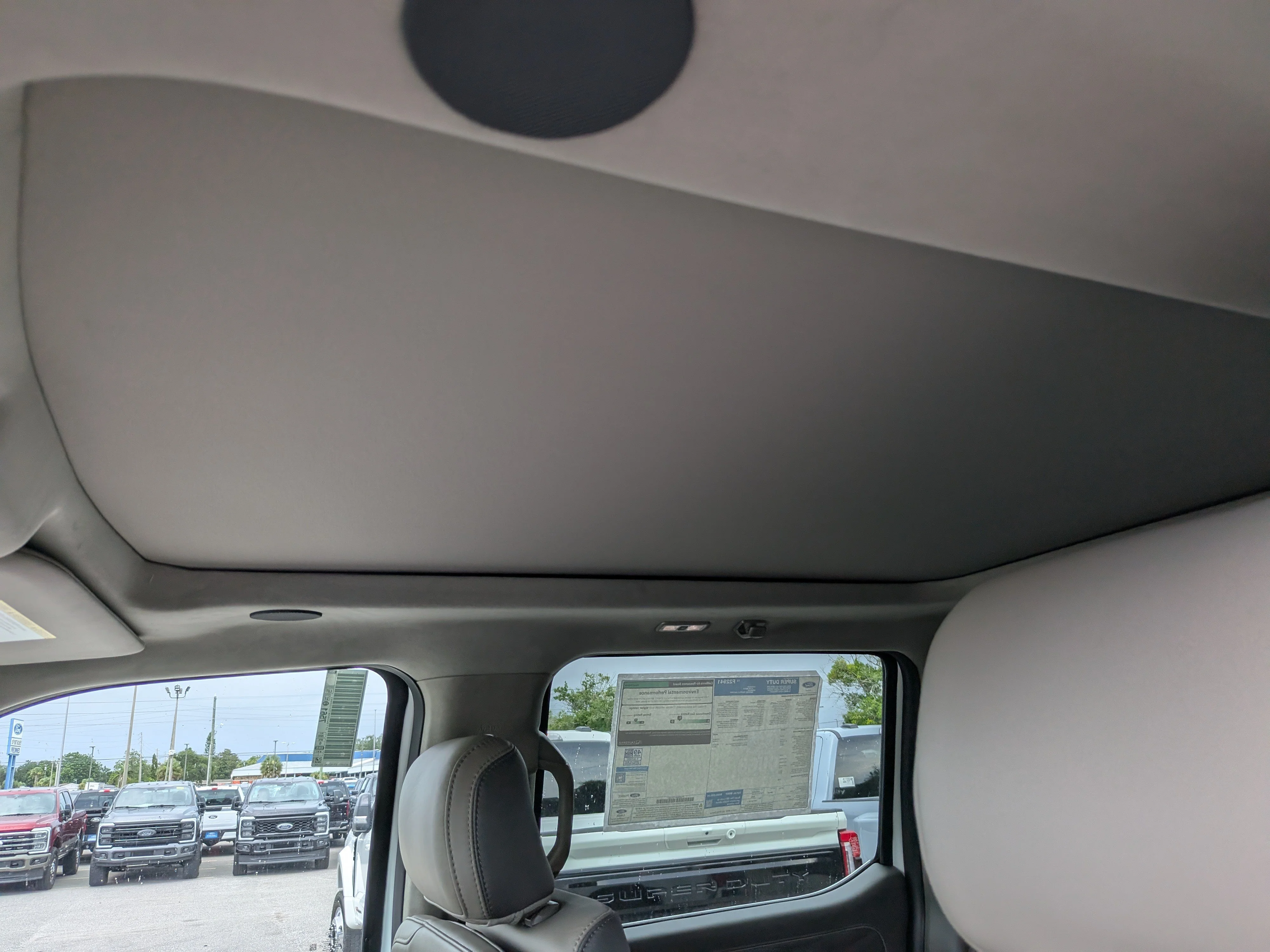 New 2026 Star White Metallic Tri-Coat Ford F-250® Platinum® image 22