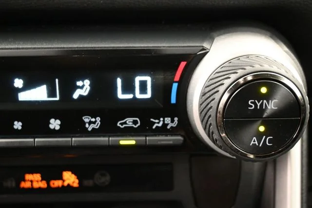 Used 2025 White Toyota XLE image 23