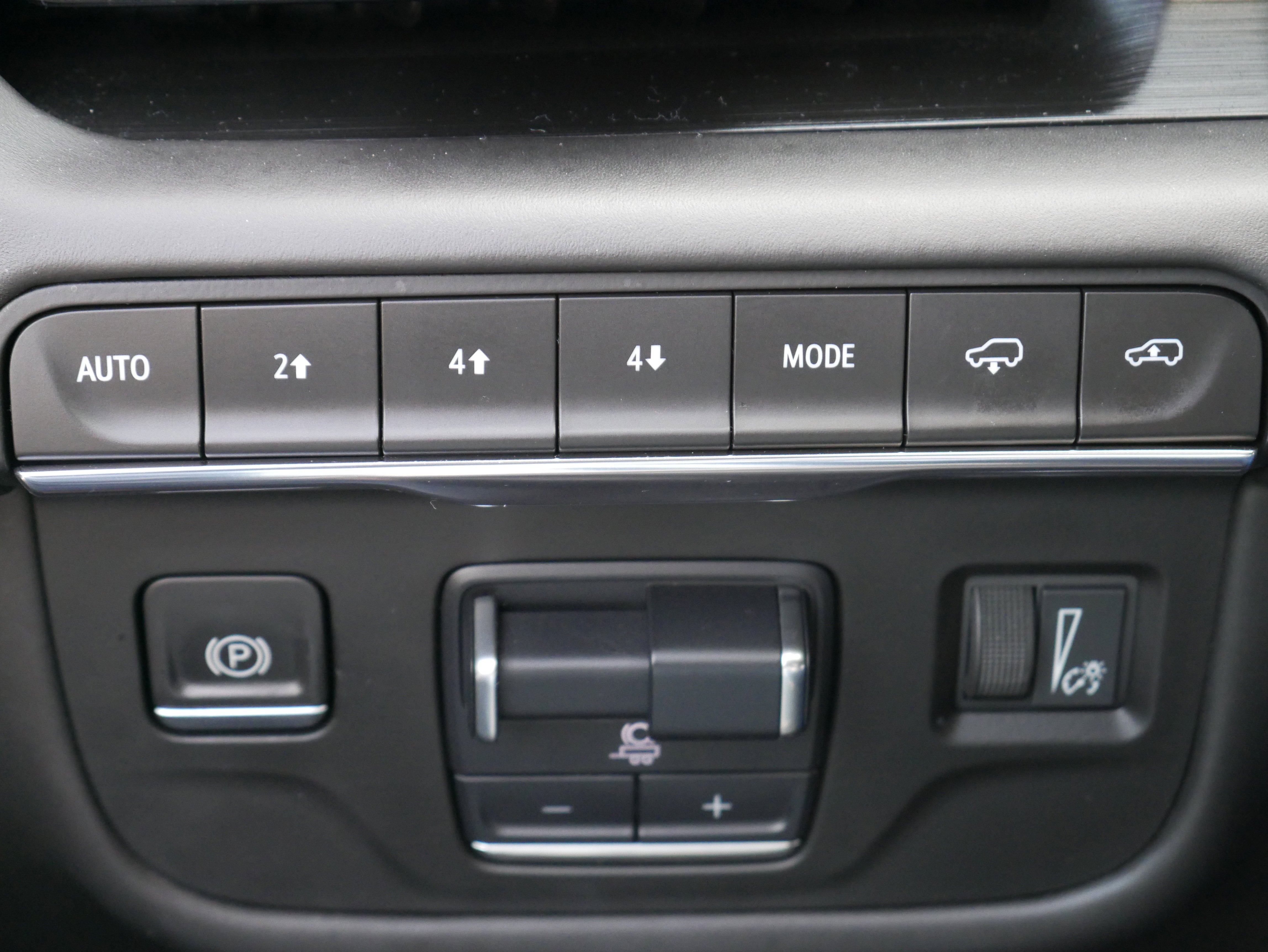 Used 2021 Black Raven Cadillac Premium Luxury Platinum image 39