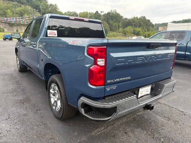 Used 2024 Lakeshore Blue Metallic Chevrolet LT (2FL) image 5