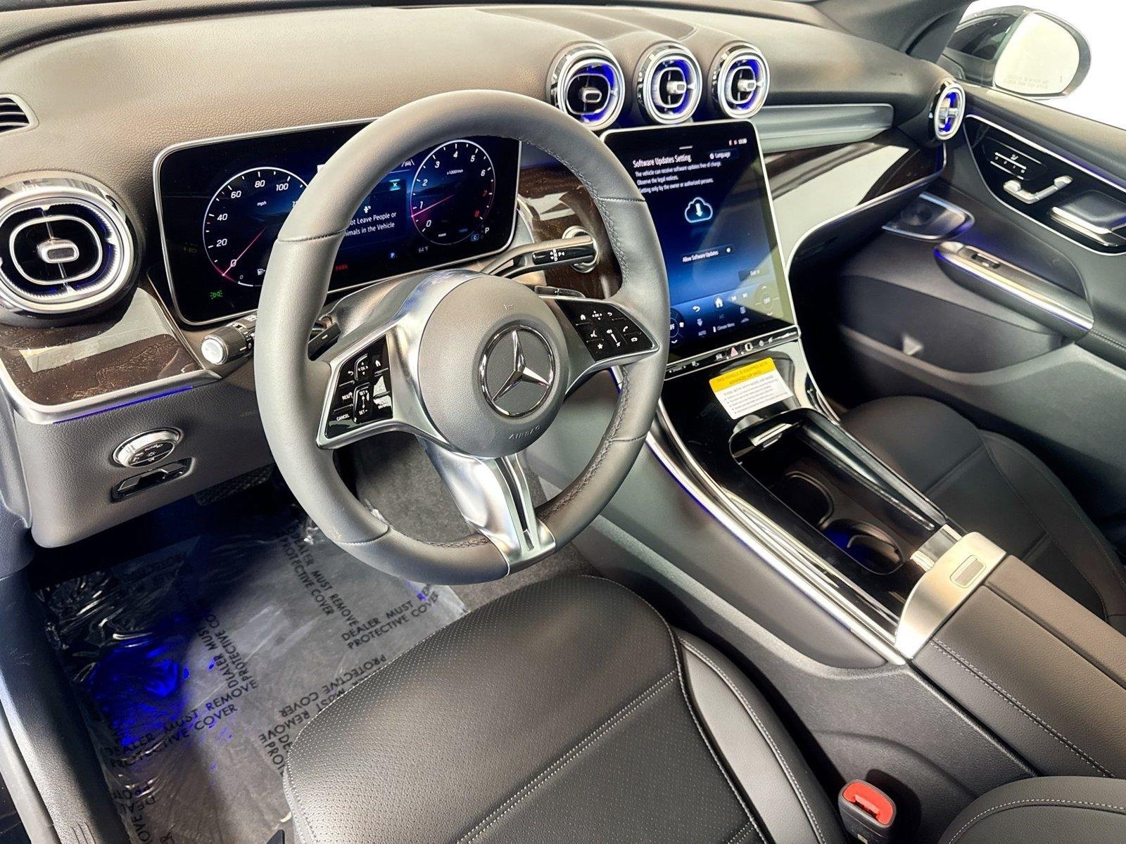 New 2026 Black Mercedes-Benz GLC 300 image 9