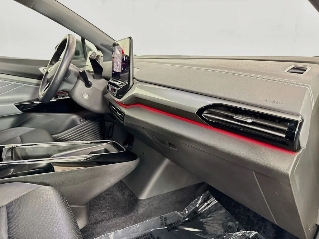 Used 2023 Gray Volkswagen Pro S image 30