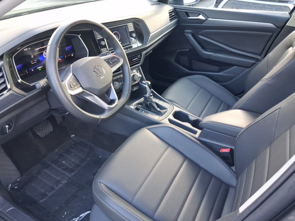 Certified Used 2023 Gray Volkswagen 1.5T SE image 18
