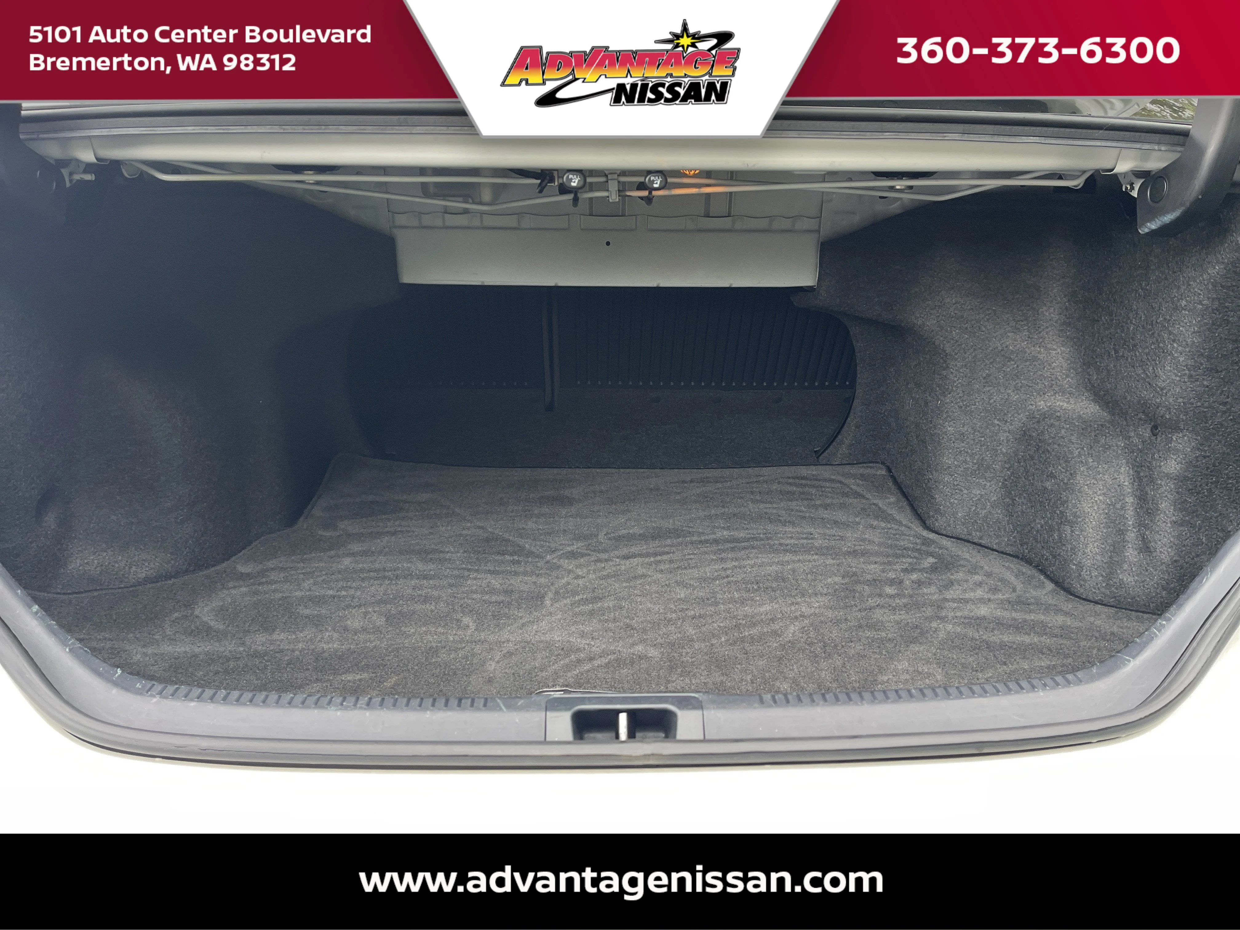 Used 2015 Blizzard Pearl Toyota XSE image 13