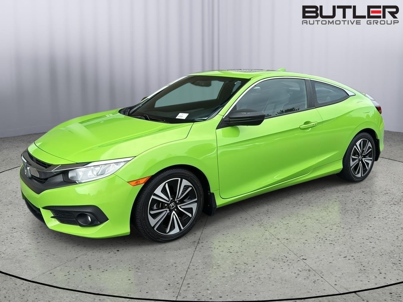 Used 2017  Honda EX-T image 1