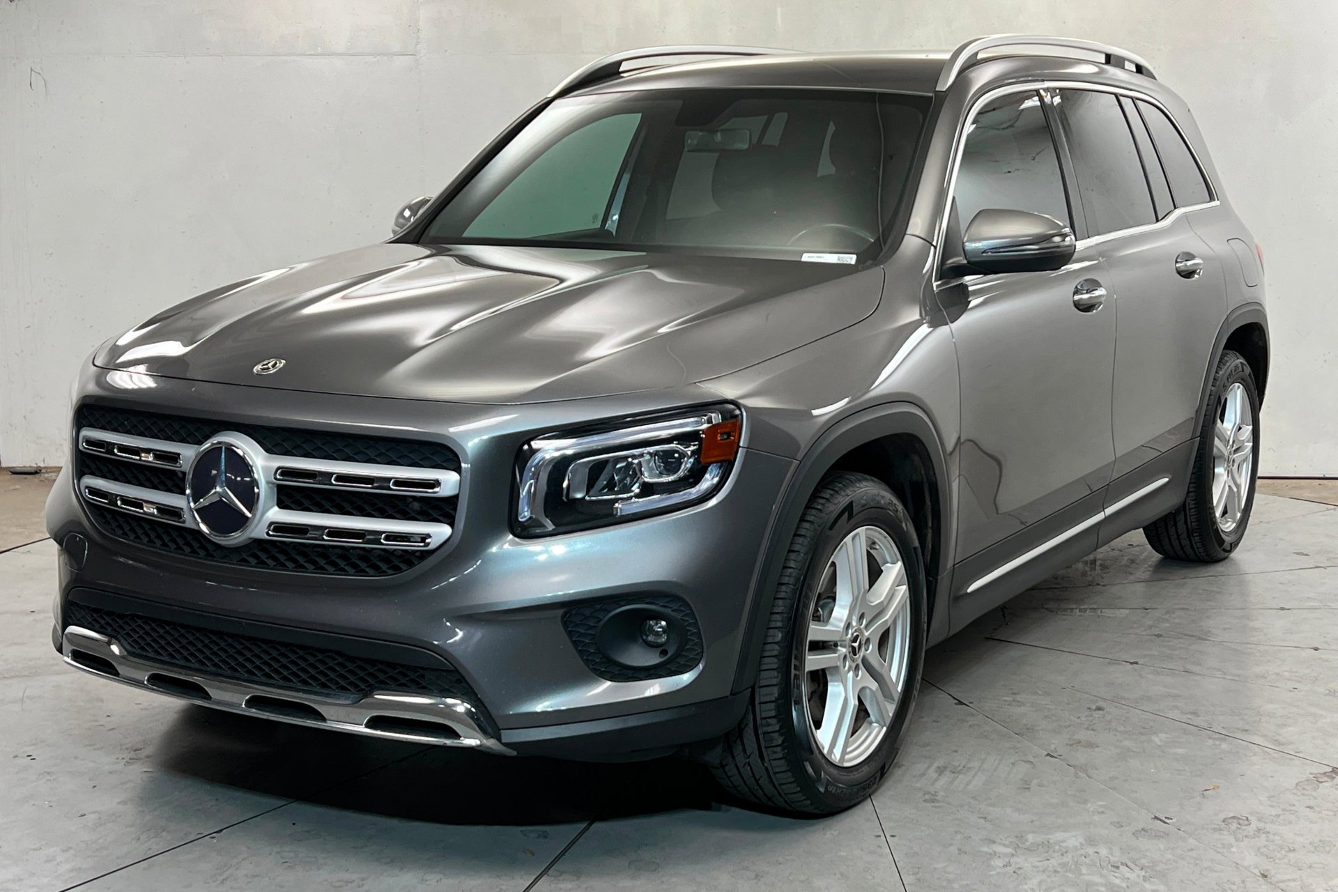 2022 Mercedes-Benz GLB GLB 250's photo