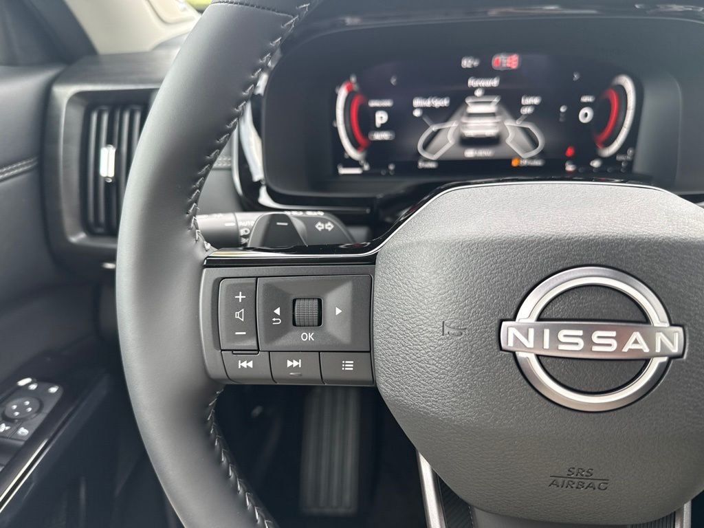 New 2026 Gray Nissan Platinum image 26