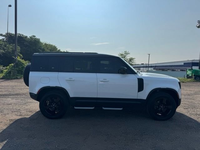 Used 2023 White Land Rover S image 6