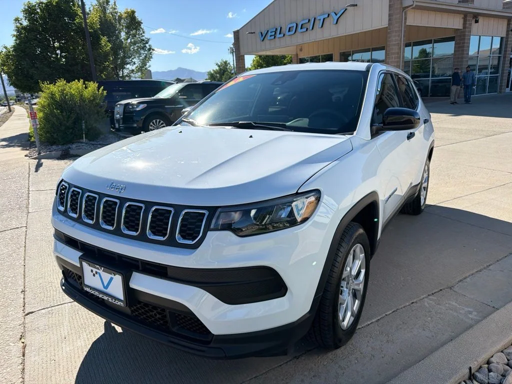 Used 2024 White Jeep Sport image 3