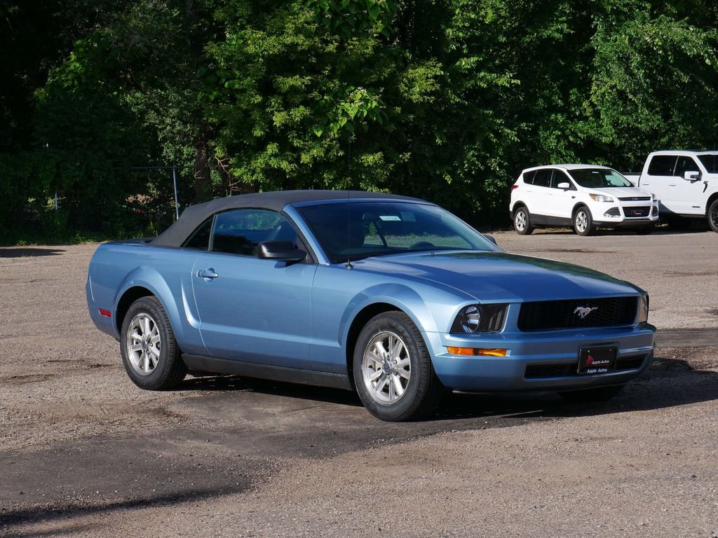 Used 2006  Ford V6 Premium image 29