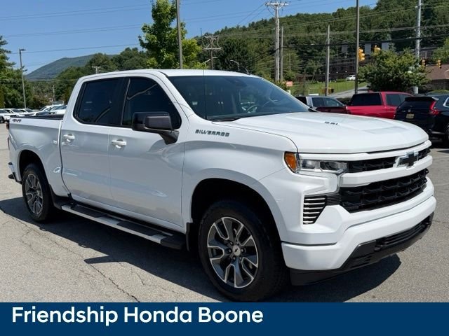 Used 2025 White Chevrolet RST image 3