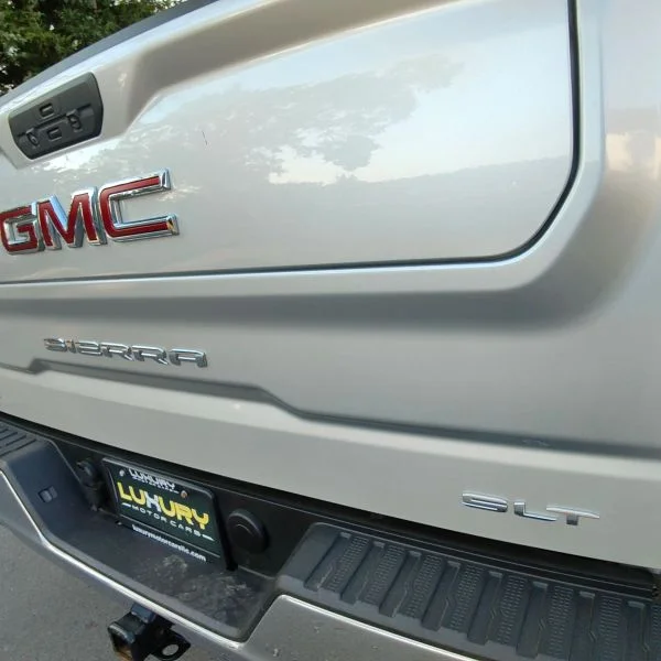Used 2021 Silver GMC SLT Pickup 4D 5 3/4 ft image 9
