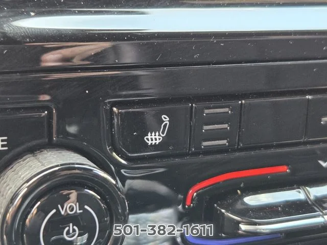 Used 2024 Black Jeep Altitude image 22