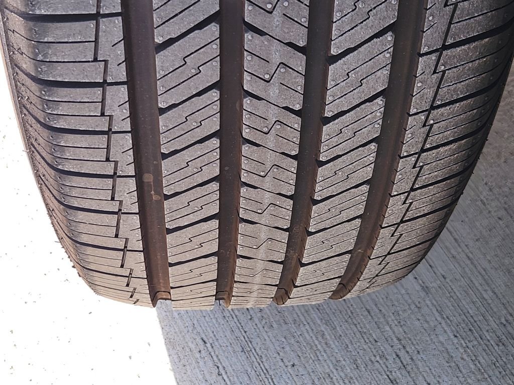 Used 2020 Agate Black Metallic Ford XLT image 13