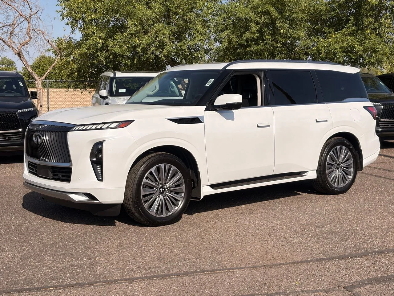 2026 INFINITI QX80 Luxe 4WD's photo
