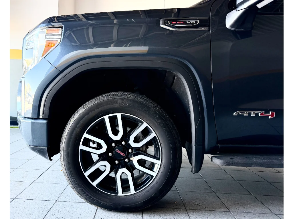 Used 2021 Dark Sky Metallic GMC AT4 image 13