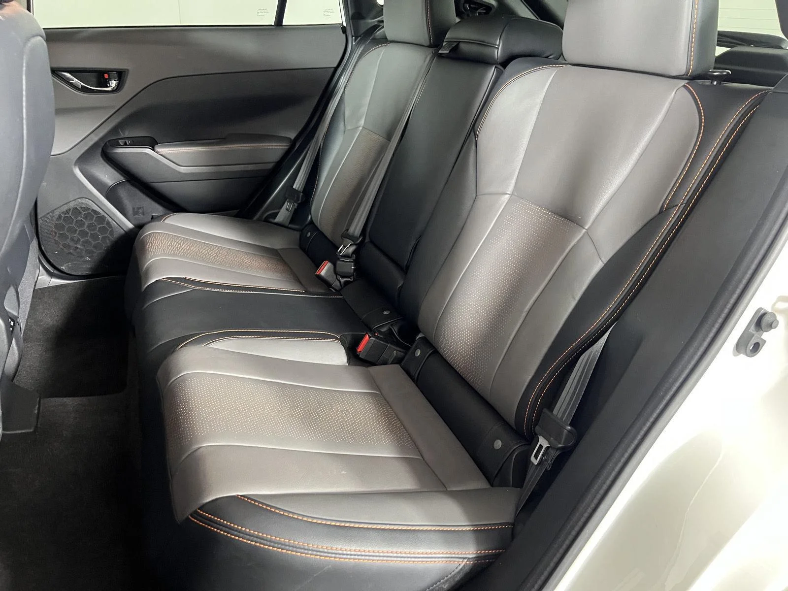 Used 2024 Crystal White Pearl Subaru Limited image 8