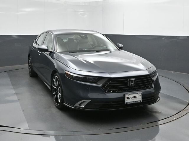 Used 2023  Honda Touring image 17