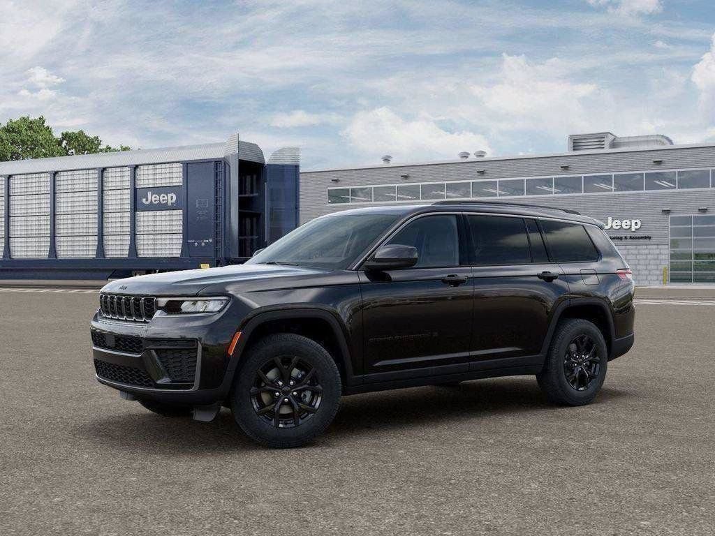 New 2026 Diamond Black Crystal Pearl-Coat Exterior Paint Jeep Altitude image 22