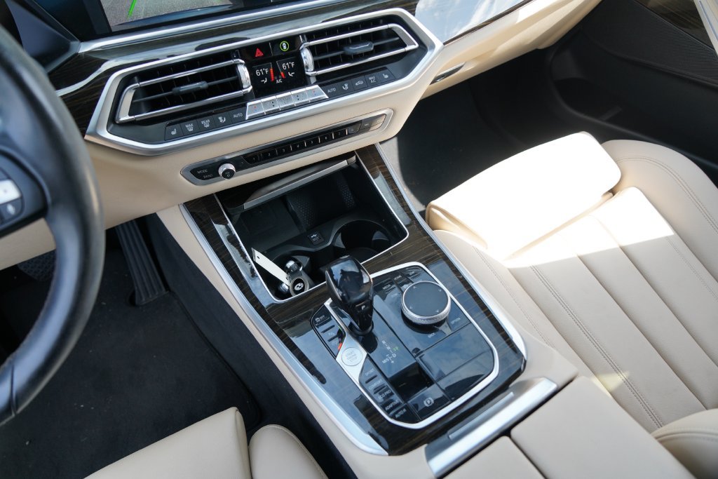 Used 2020 Dark Graphite BMW sDrive40i image 18