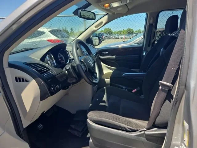 Used 2018 Silver Dodge SE image 8