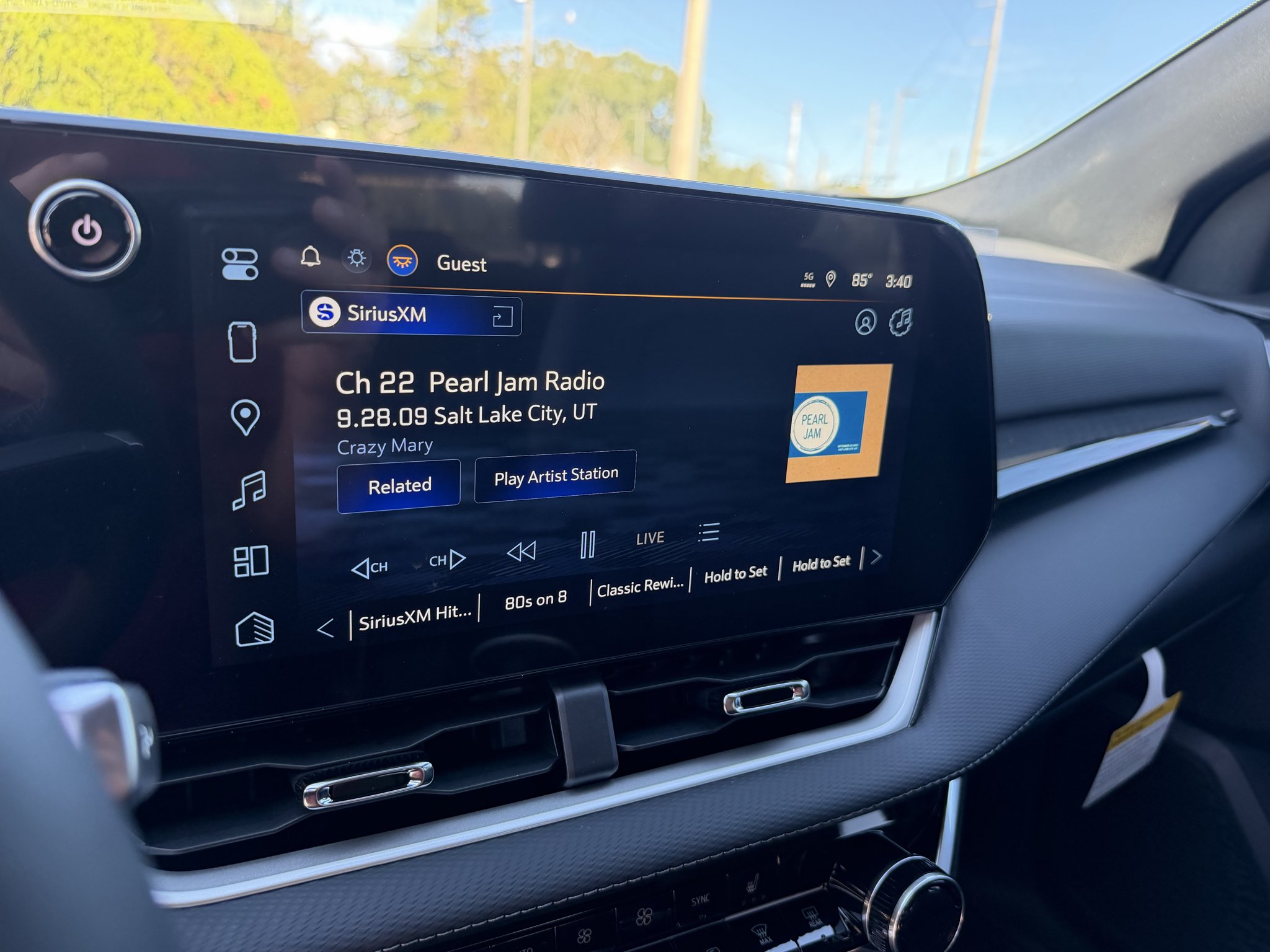 2027 Chevrolet Equinox LT - Photo 35