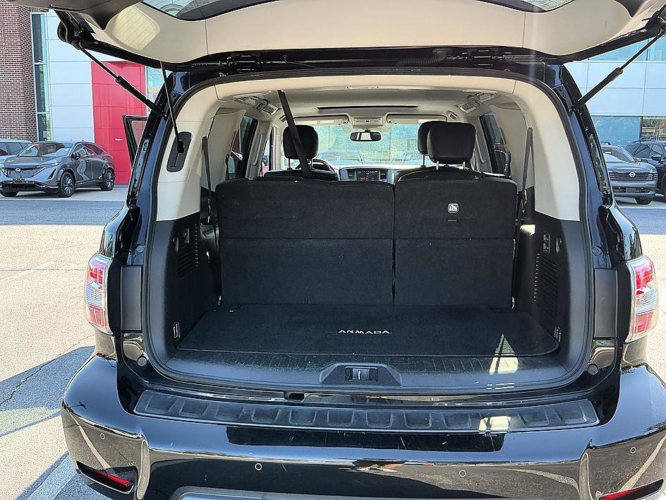 Used 2019 Super Black Nissan SL image 29