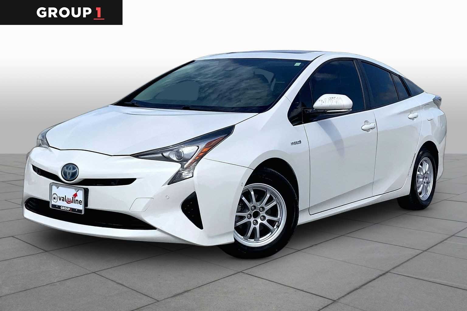 Pre-Owned 2017 Toyota Prius Four