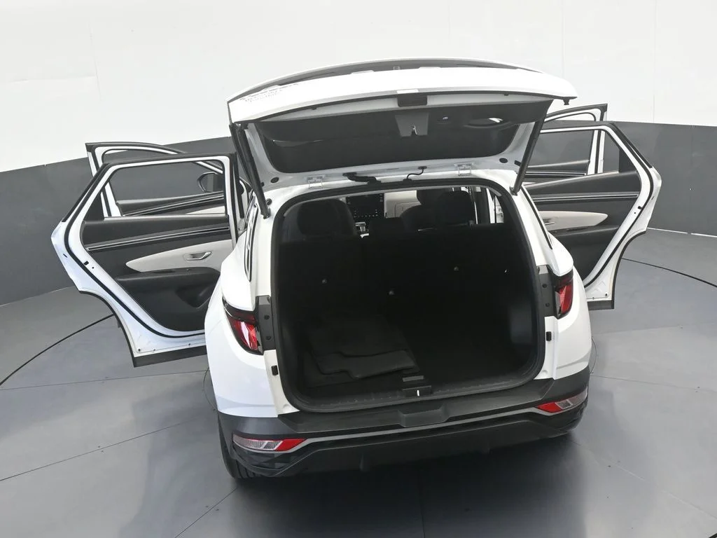 Used 2024 White Pearl Hyundai SEL image 65
