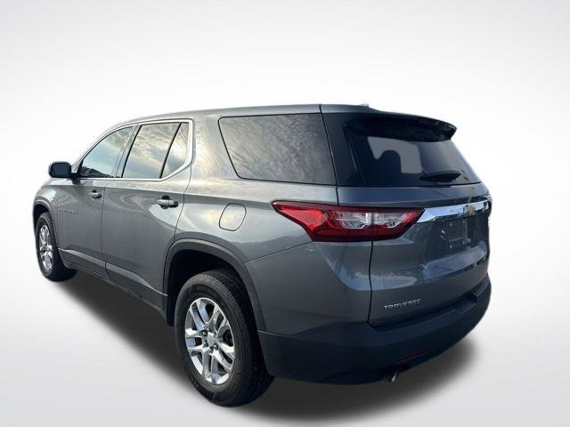 Used 2019 Gray Chevrolet LS image 3