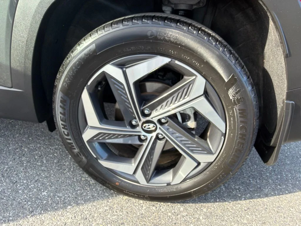 Certified Used 2024 Amazon Gray Hyundai Limited image 30