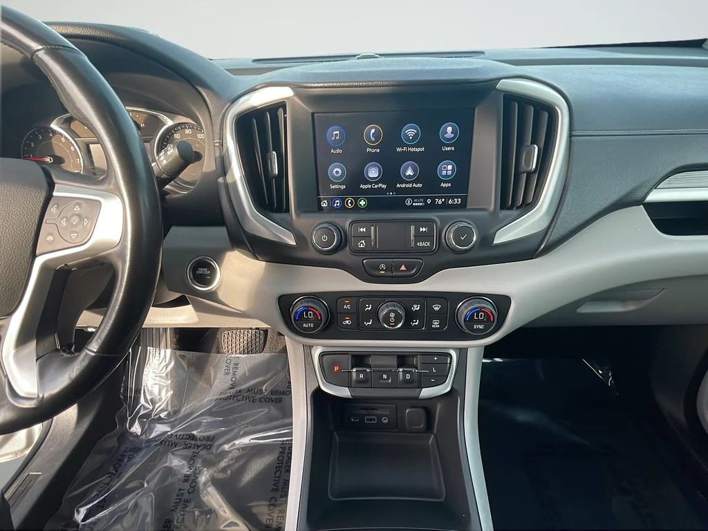 Used 2022 Silver GMC SLT image 24