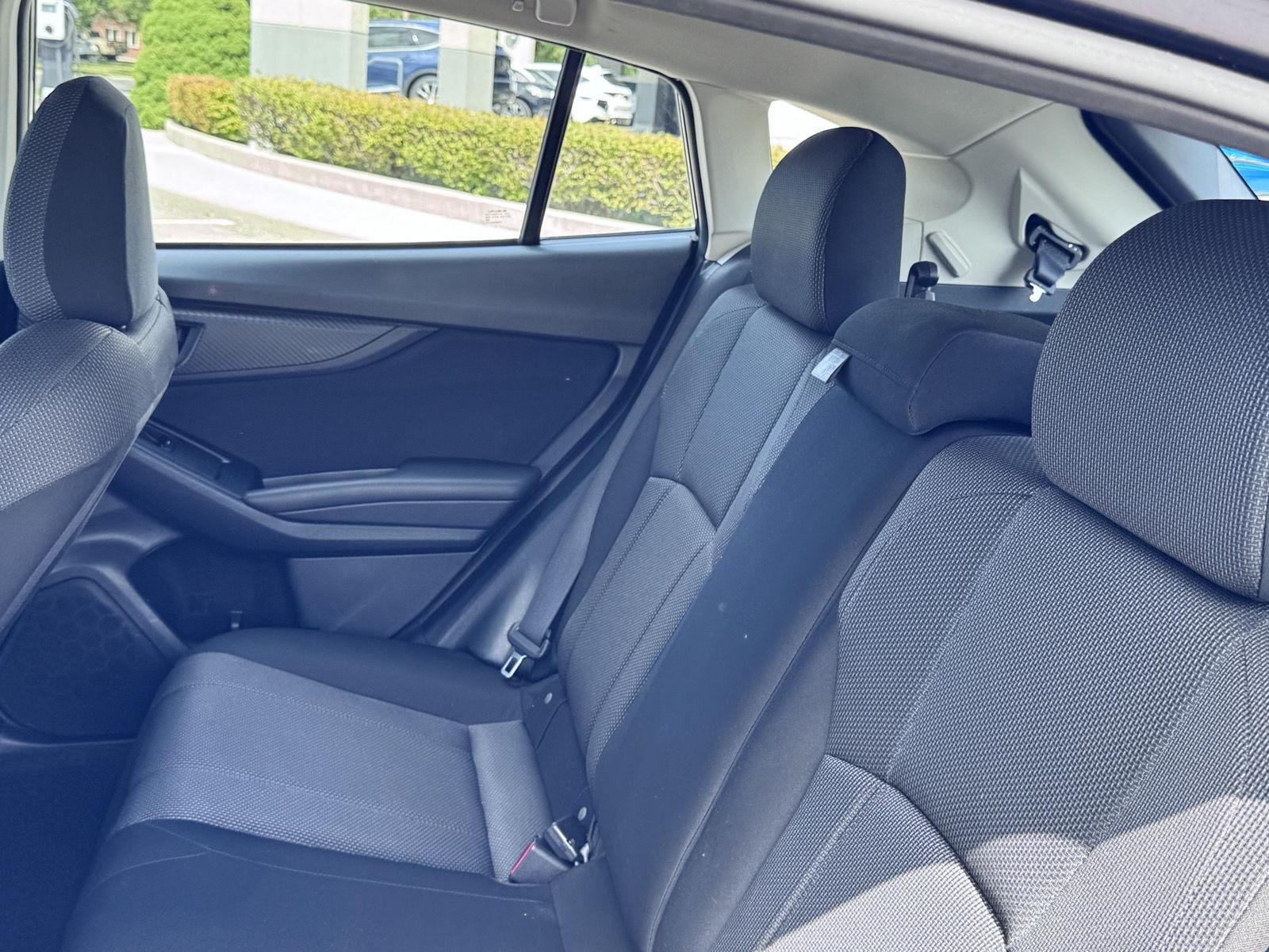 Used 2017 Ice Silver Metallic Subaru Premium image 20