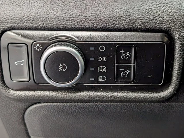 Used 2023 Gray Ford XLT image 13