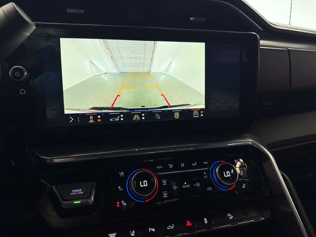 Used 2025 White GMC Denali image 16