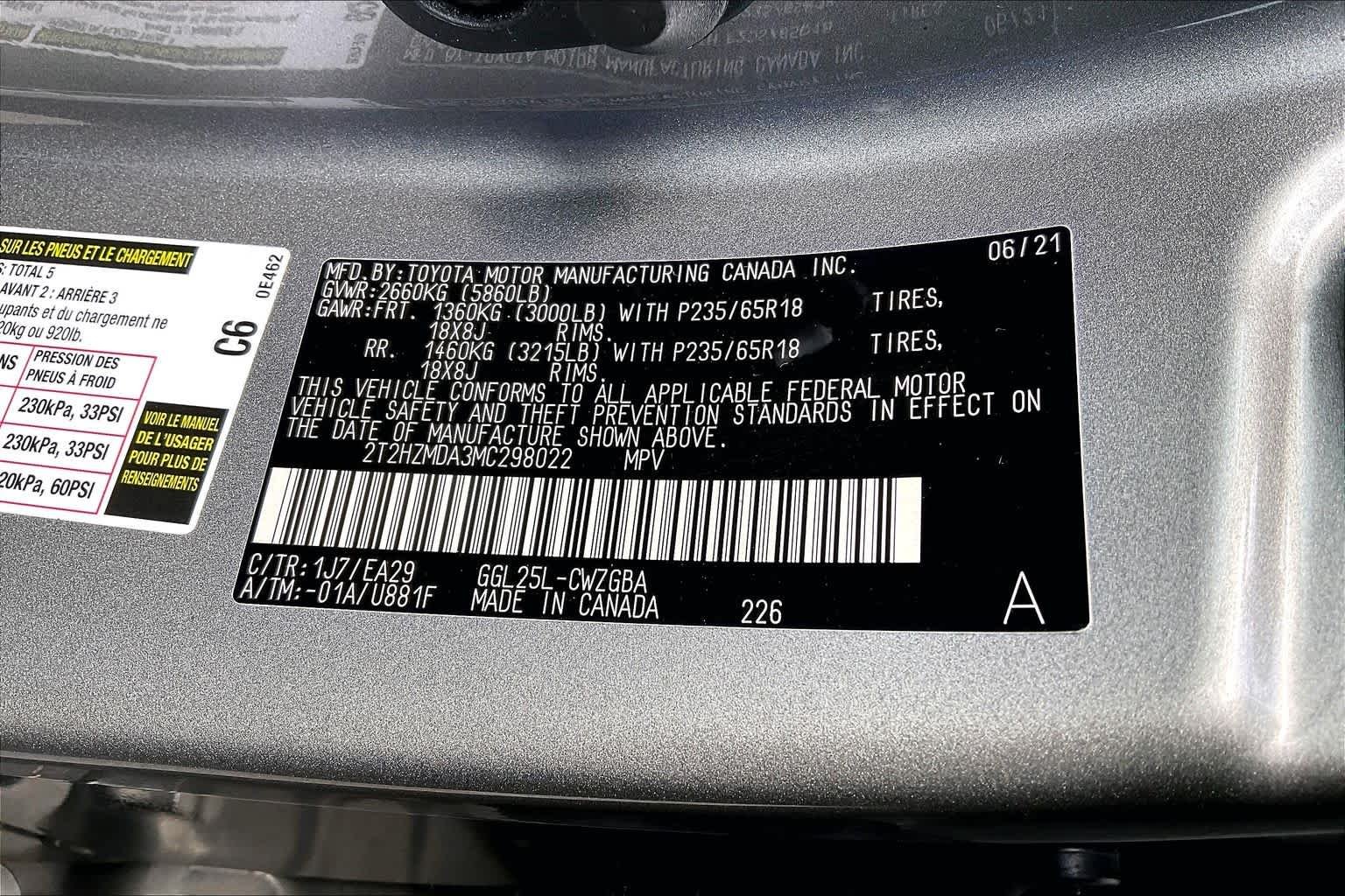 Used 2021 Atomic Silver Lexus  image 30