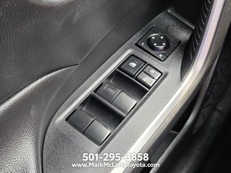 Used 2022 Midnight Black Metallic TOYOTA LE AWD image 23