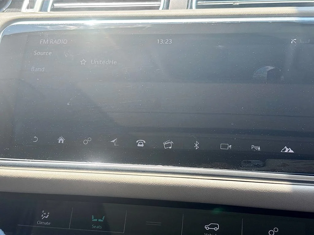 Used 2020 Fuji White Land Rover HSE image 35