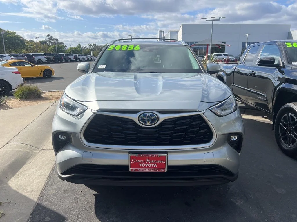 2021 Toyota Highlander XLE Hybrid 4x2's photo
