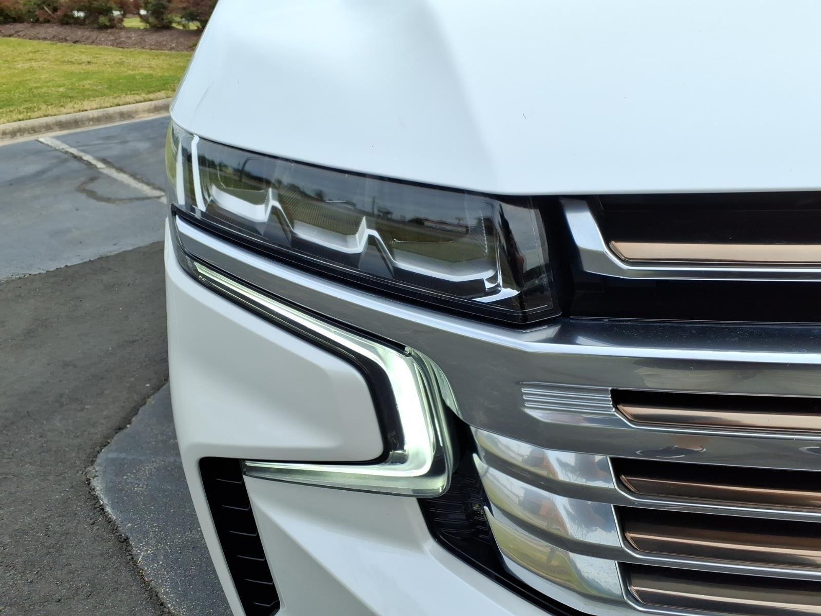 Used 2024 Iridescent Pearl Tricoat Chevrolet High Country image 16