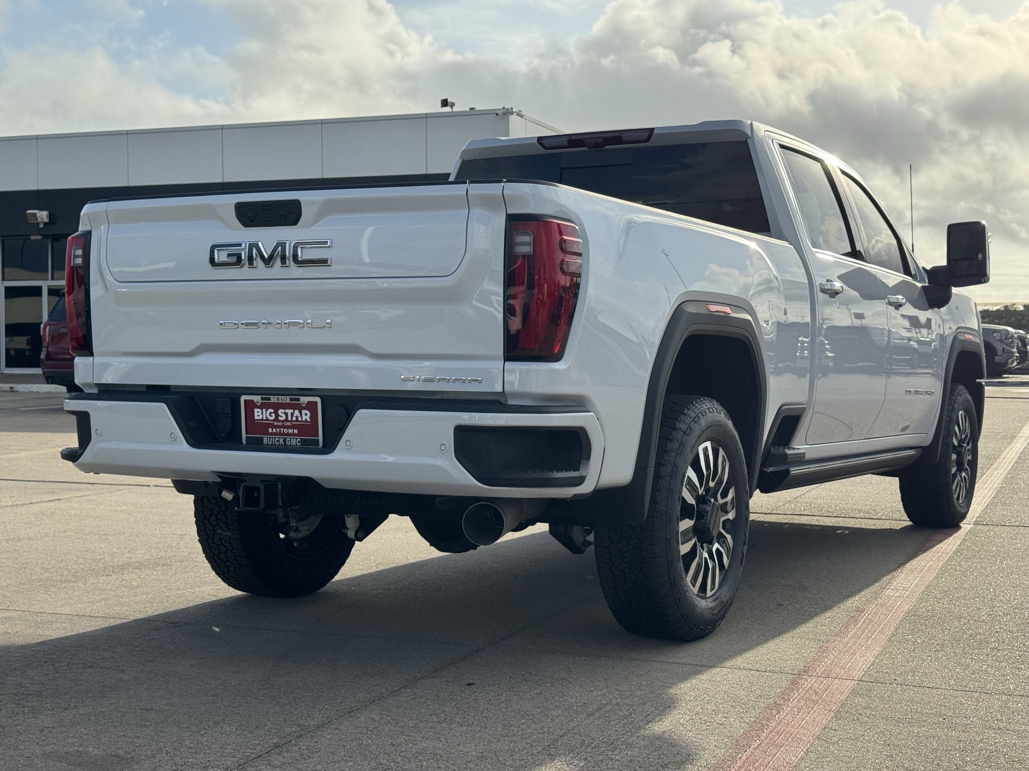 2026 GMC Sierra 2500HD Denali Ultimate - Photo 7