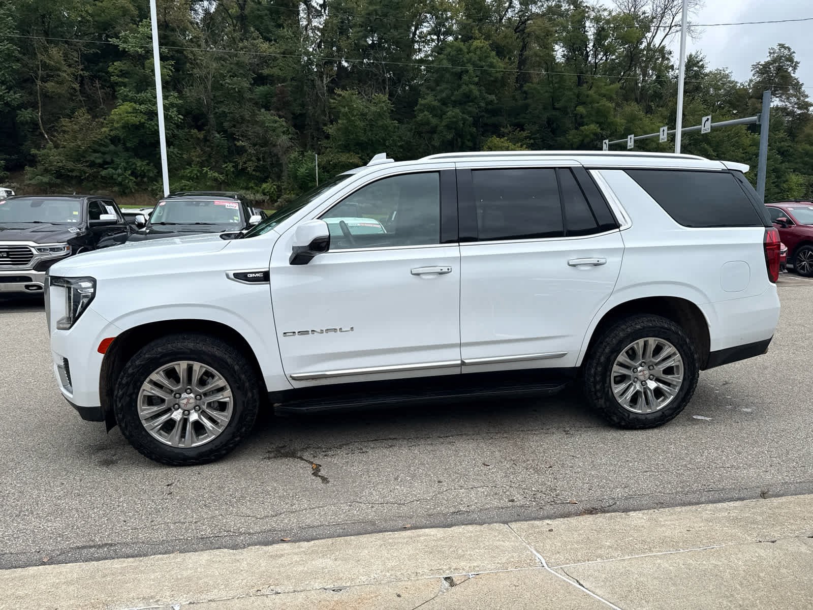 Used 2024 Summit White GMC Denali image 6